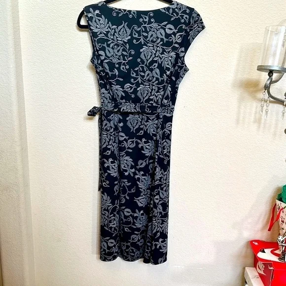 LOFT Black and White Tie Front Sheath Dress - Picture 4 of 7